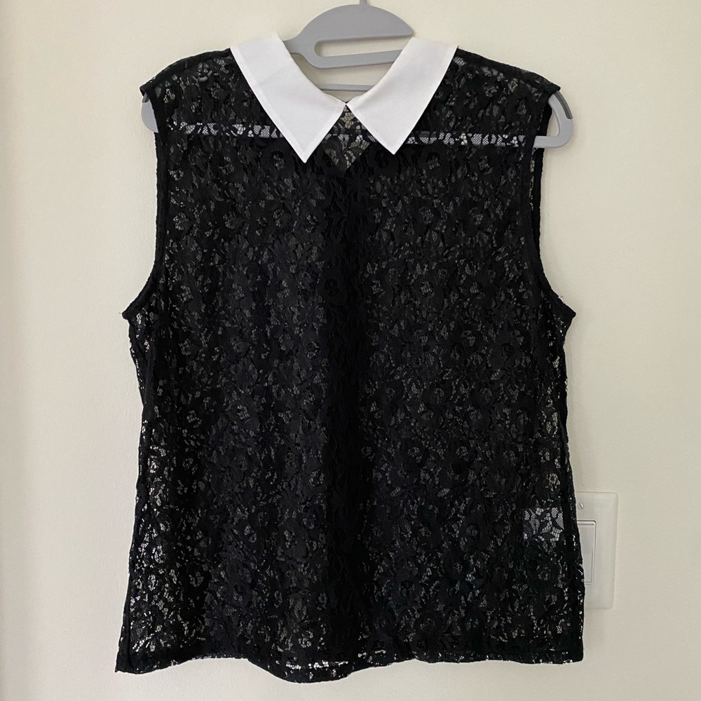 Equipment black lace sleeveless top with white collar (Size small)